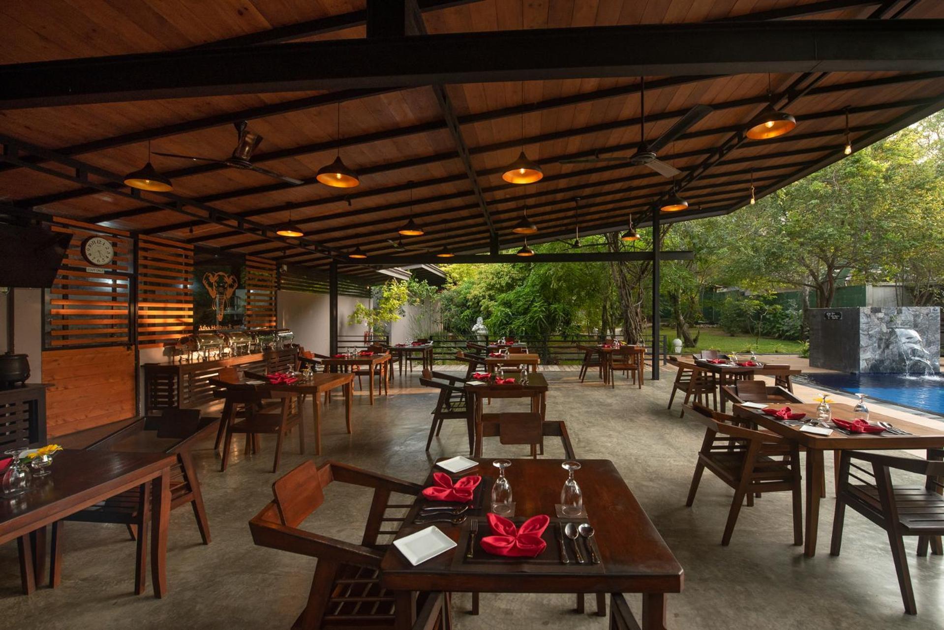 Atha Resort Sigiriya Bagian luar foto